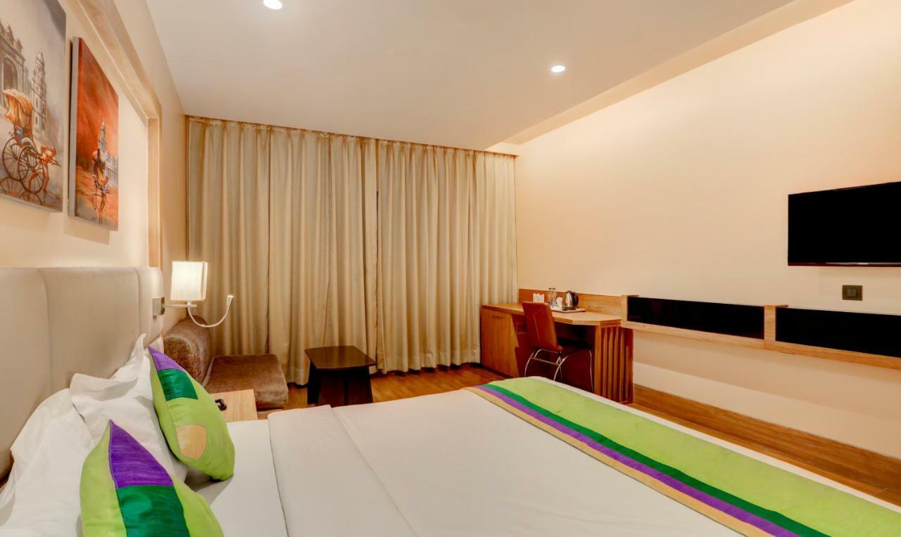 Treebo Radhe Palace Kolkata Bagian luar foto